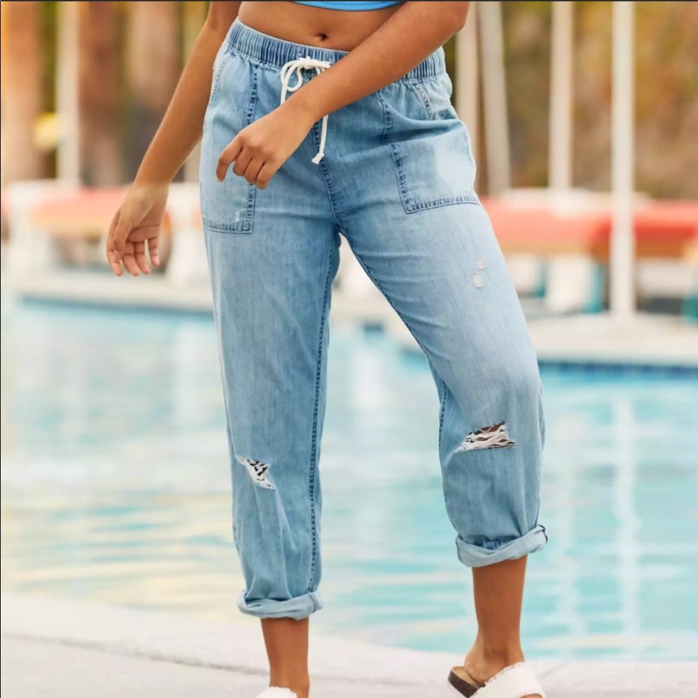 Aerie Distressed Chambray Pant